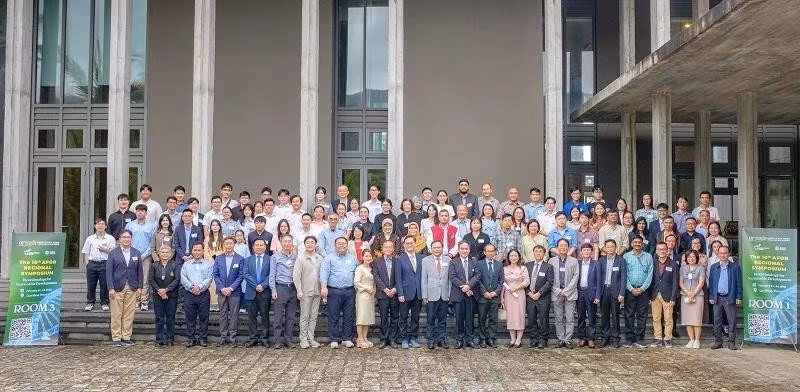 Делегаты на мероприятии. (Фото: doanhnghiepvn.vn)