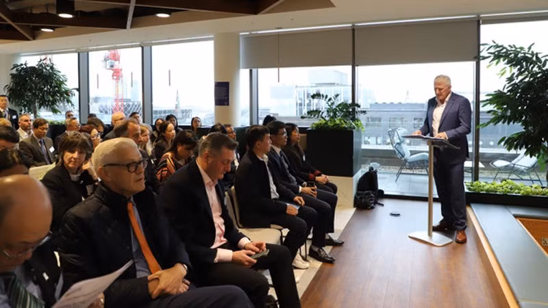 Форум привлек большое количество делегатов – преподавателей, исследователей и управленцев из многих университетов Великобритании и Вьетнама. (Фото: ВИА)