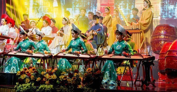 Информационно-коммуникационное продвижение образа Вьетнама за рубежом осуществляется на комплексной основе с целью повышения осведомленности международного сообщества о стране, народе, культуре и достижениях социально-экономического развития Вьетнама.