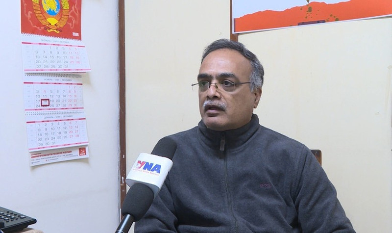 Р. Арун Кумар, член Центрального комитета и заведующий Отделом внешних связей Коммунистической марксистской партии Индии (КМП), отвечает на вопросы корреспондента ВИА. (Фото: ВИА)