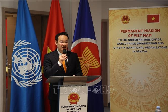 Посол Май Фан Зунг выступает на мероприятии. (Фото: ВИА)