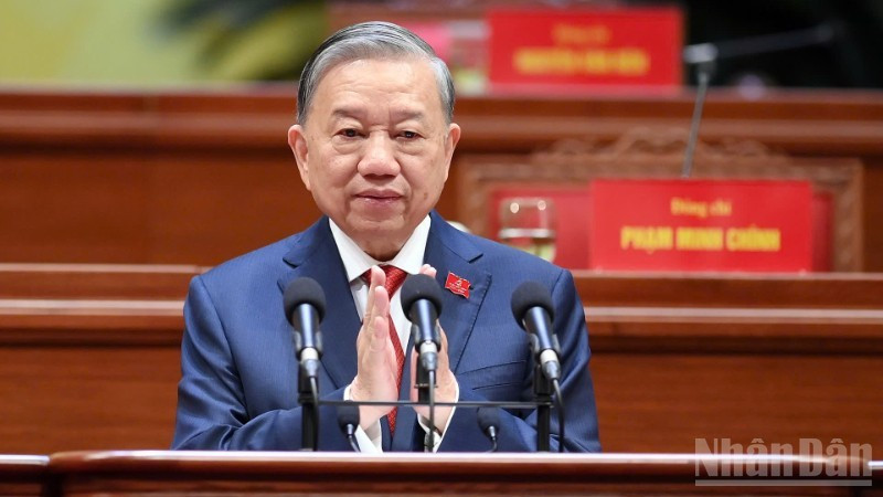 Генеральный секретарь ЦК КПВ То Лам выступает на церемонии закрытия XIV съезда КПВ. (Фото: Тхюи Нгуен)