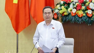 Председатель НС Чан Тхань Ман выступает с речью. (Фото: ВИА)