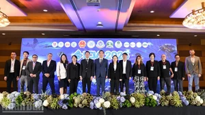 Участники семинара. (Фото: Минь Тханг)