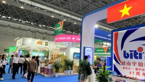 Вьетнамский стенд на крупной выставке в Китае.