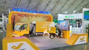 Стенд Почты Вьетнама на Осенней ярмарке 2025 года. (Фото: ВИА)