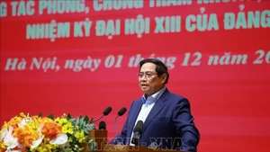 Премьер-министр Фам Минь Тьинь выступает с указаниями на конференции партийного комитета Правительства, посвящённой подведению итогов работы по борьбе с коррупцией, расточительством и негативными проявлениями. (Фото: ВИА)