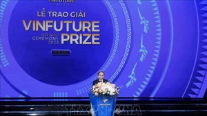 Председатель Национального собрания Чан Тхань Ман выступает. (Фото: ВИА)