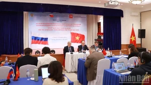 Общий вид пресс-конференции. (Фото: Чунг Хынг)