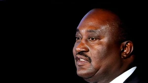 Господин Фернанду да Пьедаде Диаш душ Сантуш, бывший Председатель Национальной ассамблеи, бывший Вице-президент Республики Ангола. (Фото: Посольство Вьетнама в Анголе)