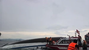 Крушение судна в провинции Куангнинь.