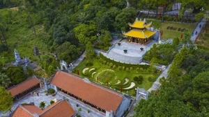 Пагода Коншон была построена во времена династий Динь и Ли (X–XII вв.), восстановлена в 1304 году и расширена в 1329 году Вторым патриархом Фап Лоа. (Фото: ВИА)