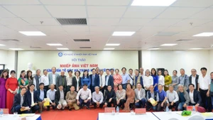 Семинар собрал многих менеджеров, специалистов и фотографов со всей страны. (Фото: Хай Лам)