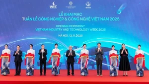 На церемонии открытия Недели промышленности и технологий Вьетнама 2025. (Фото: ВИА)