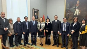 Заместитель Генерального аудитора Вьетнама Ха Тхи Мй Зунг провела рабочую встречу с представителями Счётной палаты Испании.