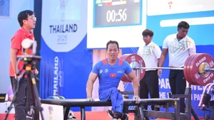 Ле Ван Конг добился результата 178 кг, самого высокого среди участников.