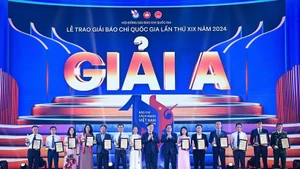 Газета «Нянзан» выиграла 1 приз A, 3 приза B и 3 приза C на XIX Национальной журналистской премии. Фото: Тхань Дат