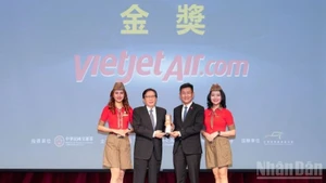Vietjet получает золотую награду за устойчивое развитие транспорта по стандартам ESG на Тайване (Китай).