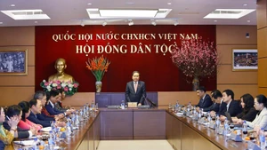 Председатель НС Чан Тхань Ман выступает с речью. (Фото: ВИА)