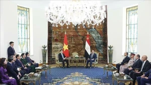 На переговорах президентов Вьетнама и Анголы в Луанде 7 августа 2025 года. (Фото: ВИA)