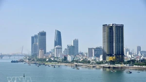 Многие частные предприятия инвестируют в сферу услуг и недвижимость в Дананге