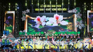 Художественная программа открытия Фестиваля цветов бан 2026 года под девизом «Цветы бан — стремление Дьенбьена». (Фото: ВИА)