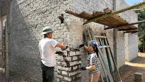 Ликвидация временных и ветхих домов в группе 9 община Нари. Фото: ВИА