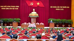 Состоялась церемония закрытия 12-го пленума ЦК КПВ XIII созыва
