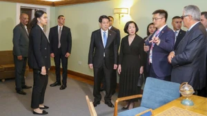 Президент Лыонг Кыонг и его супруга Нгуен Тхи Минь Нгует посещают музей Гамаля Абдель Насера. Фото: Суан Ки