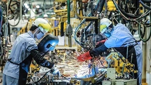 Вьетнамские производители вновь зафиксировали рост объёмов производства в декабре, продлив текущую серию расширения до восьми месяцев. Фото: vneconomy.vn