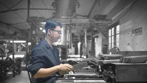 Деревня шёлкового ткачества Ванфук внедряет технологии и цифровую трансформацию в производстве. Фото: ВИА