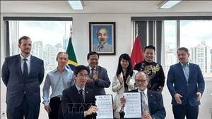 Церемония подписания Меморандума о взаимопонимании между BVC и CCBV-ES. Фото: ВИА