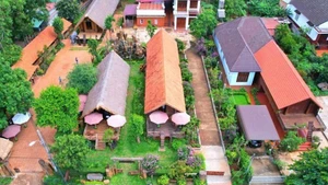 Общественная туристическая деревня Акодхонг известна своими длинными домами на Центральном нагорье Даклак. Фото: ВИА