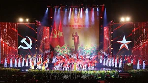 Художественный номер в честь 11-й всенациональной конференции по патриотическим соревнованиям. Фото: ВИА 