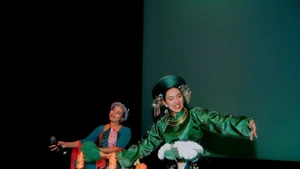 Один из художественных номеров, насыщенных национальной самобытностью, представленных на Дне Вьетнама 2025. Фото: ВИА 