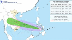 Положение центра тайфуна на 14:00 4 ноября. Фото: Национальный центр гидрометеорологических прогнозов