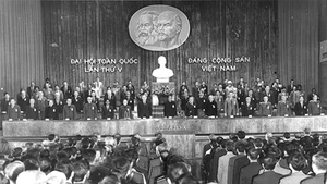 V съезд КПВ: Строительство социализма и защита социалистического Отечества