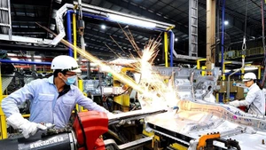 Индекс PMI достиг 53,8 пункта, производство Вьетнама демонстрирует уверенный рост