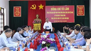 Генеральный секретарь ЦК КПВ То Лам выступает на рабочей встрече. Фото: ВИА