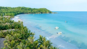 Потрясающая красота пляжей, таких как Байкем, входящих в число самых красивых в мире, продолжает приносить Фукуоку международную славу.