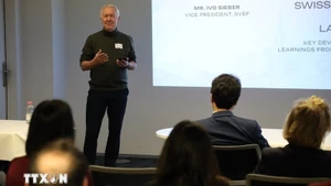 Бывший Посол Швейцарии во Вьетнаме, член Швейцарско-вьетнамского экономического форума (SVEF) Иво Зибер. Фото: ВИА