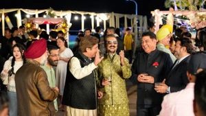 Фильм объединил участие многих актёров из Индии. Фото: ВИА