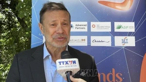 Бывший Посол Австралии во Вьетнаме Эндрю Голедзиновски. Фото: ВИА