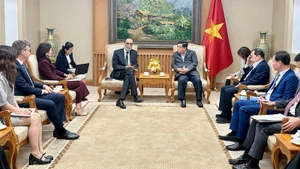 Вице-премьер Нгуен Тьи Зунг принимает г-на Амандипа Сингха Гилла. Фото: VGP