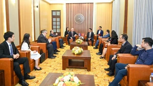 Общий вид приема. Фото: Тхэ Дай