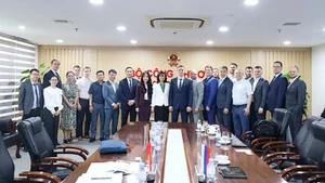 Участники рабочей встречи. Фото: Министерство промышленности и торговли