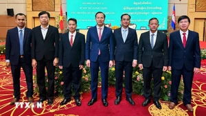 Рабочая делегация провинции Тэйнинь. Фото: ВИА