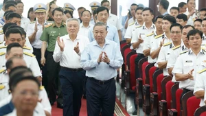 Генеральный секретарь ЦК КПВ То Лам на рабочей встрече. Фото: ВИА