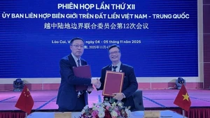 Главы двух делегаций. Фото: baoquocte.vn