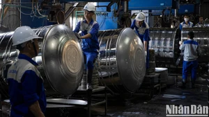 Рабочие компании Тан А Дайтхань.